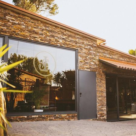 Caribbean Home Montcada i Reixac Exterior photo